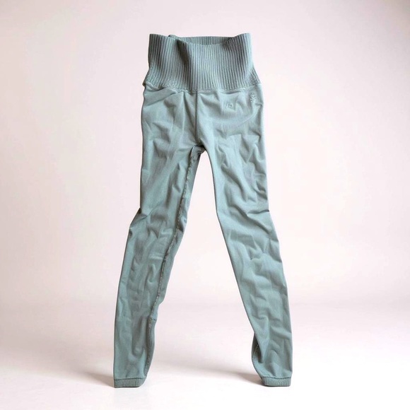 Free People Movement Leggings - Picture 1 of 3